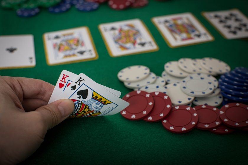 Mastering Ultimate Texas Hold’em: How to Play and Techniques for Success